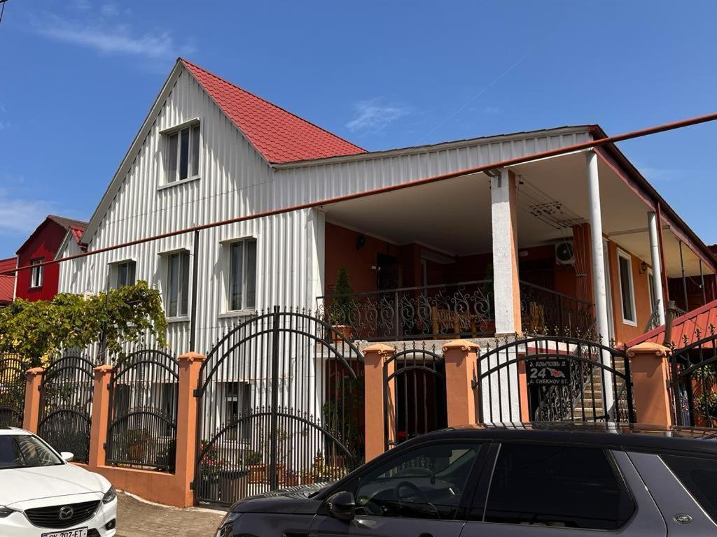 chexovi 24 Hotel Kobuleti Ngoại thất bức ảnh