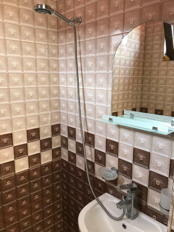 chexovi 24 Hotel Kobuleti Ngoại thất bức ảnh